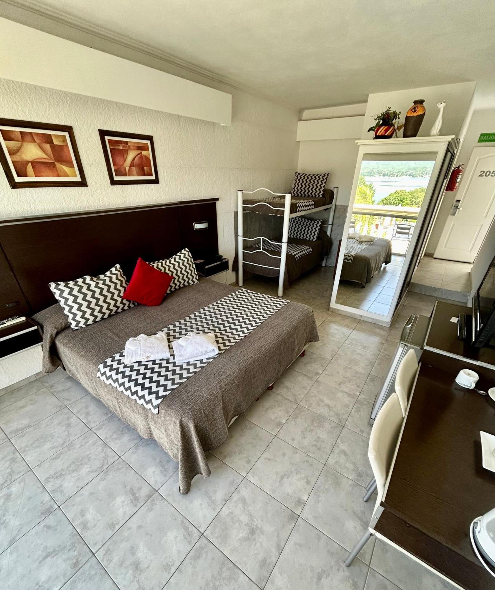 Villa La Font Apart Hotel & Spa Villa Carlos Paz Eksteriør billede